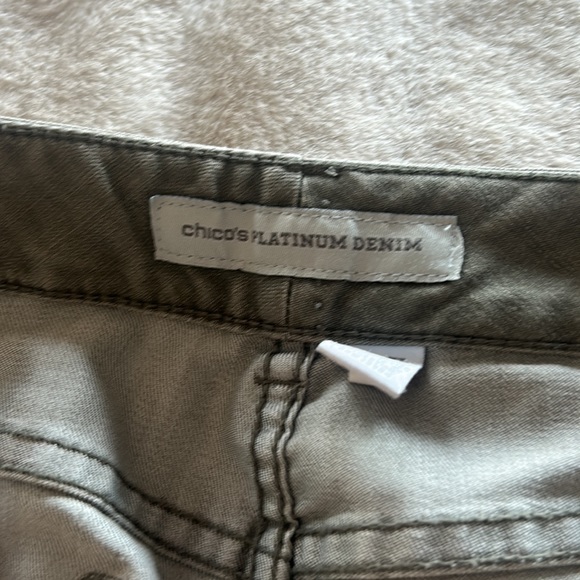 Super cute hail, greyish green Chico jeans. - Picture 3 of 4